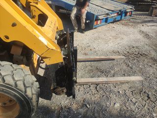 Πιρούνια Bobcat 2010 753.        S  250-thumb-1