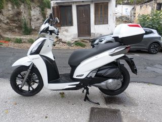 Kymco People GT 300i 2011