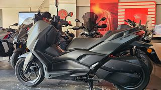 Yamaha XMAX 300 2026 XMAX300 CAMO EURO 5+-thumb-2