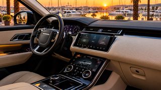 Land Rover Range Rover Velar 2018 R LINE DIESEL-thumb-19