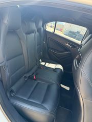 Mercedes-Benz A 180 2014-thumb-31