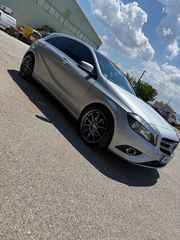 Mercedes-Benz A 180 2014-thumb-38