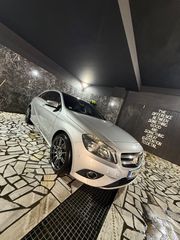 Mercedes-Benz A 180 2014-thumb-9