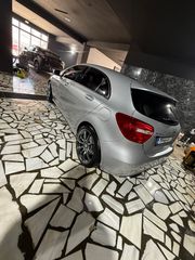 Mercedes-Benz A 180 2014-thumb-13