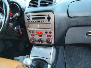 Alfa Romeo GT 2005 2,990 JTS 165 HP!-thumb-19
