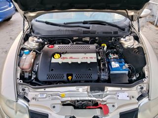Alfa Romeo GT 2005 2,990 JTS 165 HP!-thumb-25