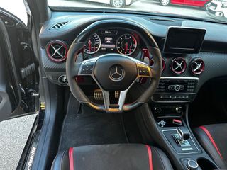 Mercedes-Benz A 45 AMG 2015 Performance-thumb-4