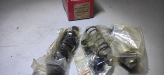 TOYOTA	 ΣΕΤ ΕΠΙΣΚΕΥΗΣ ΤΡΟΜΠΑΣ ΦΡΕΝΟΥ	04493-35020	HILUX-thumb-1