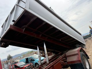 Βυτίο Mercedes-Benz 2023 Ασβεστά δικό βίντεο-thumb-2