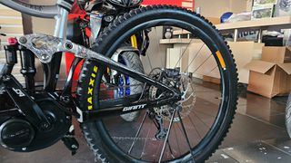 Downhill - Enduro - Trail Giant 2023 TRANCE E     ELECTRIC E BIKE-thumb-4