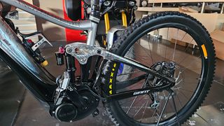 Downhill - Enduro - Trail Giant 2023 TRANCE E     ELECTRIC E BIKE-thumb-8