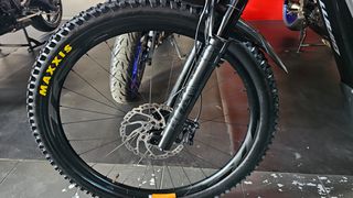 Downhill - Enduro - Trail Giant 2023 TRANCE E     ELECTRIC E BIKE-thumb-36