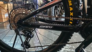 Downhill - Enduro - Trail Giant 2023 TRANCE E     ELECTRIC E BIKE-thumb-50