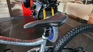 Downhill - Enduro - Trail Giant 2023 TRANCE E     ELECTRIC E BIKE-thumb-60