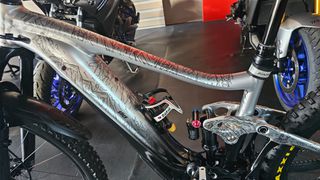 Downhill - Enduro - Trail Giant 2023 TRANCE E     ELECTRIC E BIKE-thumb-16