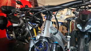 Downhill - Enduro - Trail Giant 2023 TRANCE E     ELECTRIC E BIKE-thumb-29