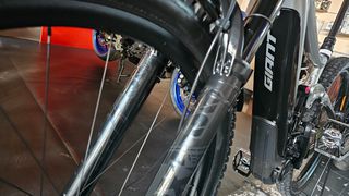 Downhill - Enduro - Trail Giant 2023 TRANCE E     ELECTRIC E BIKE-thumb-33