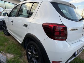 Dacia Sandero 2017 STEPWAY-thumb-3