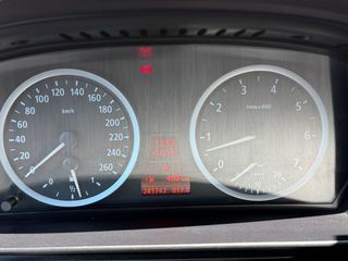 Bmw 520 2004 E60 M’’ PACKET 171HP-AUTO 6 SPEED-SUNROOF-CLIMA-FULL EXTRA-thumb-17