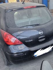 Nissan Tiida 2004