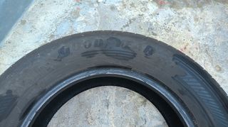 Goodyear 215/65/16 DOT 25/24 Efficientgrip 2 SUV