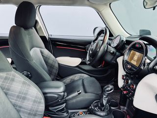 Mini Cooper D 2016 WORKS-thumb-15