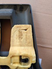 ΠΛΑΣΤΙΚΌ ΚΆΛΥΜΜΑ ΚΟΛΩΝΑΣ NISSAN ALMERA N16 06