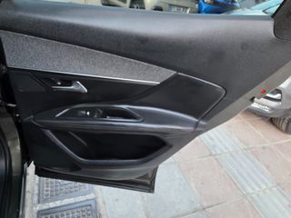 Peugeot 3008 2018 1.2cc A-L-L-U-R-E * ΟΡΟΦΗ*ΔΕΡΜΑ*ΦΙΜΕ*-thumb-32