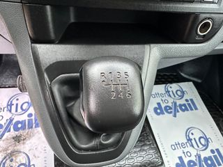 Opel Vivaro 2022 L1H1-thumb-29