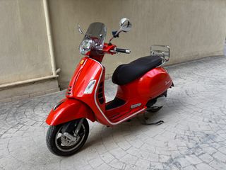 Vespa GTS 300 2022 HPE