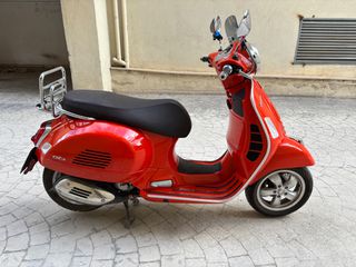Vespa GTS 300 2022 HPE-thumb-4