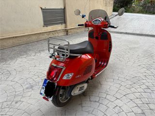 Vespa GTS 300 2022 HPE-thumb-6