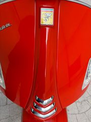 Vespa GTS 300 2022 HPE-thumb-17
