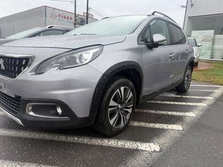 Peugeot 2008 2017 1.2 PureTech Allure/AUTOMATIK/PANORAMA-thumb-1