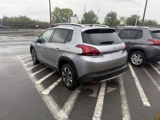 Peugeot 2008 2017 1.2 PureTech Allure/AUTOMATIK/PANORAMA-thumb-6