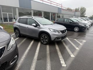 Peugeot 2008 2017 1.2 PureTech Allure/AUTOMATIK/PANORAMA-thumb-12
