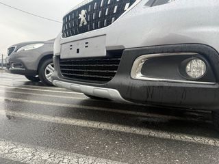 Peugeot 2008 2017 1.2 PureTech Allure/AUTOMATIK/PANORAMA-thumb-13