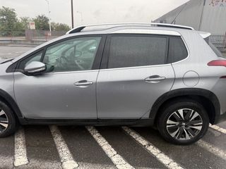 Peugeot 2008 2017 1.2 PureTech Allure/AUTOMATIK/PANORAMA-thumb-16