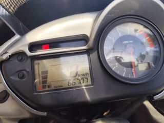 Honda Transalp 700 2009-thumb-9