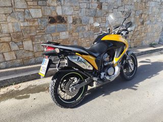 Honda Transalp 700 2009-thumb-3
