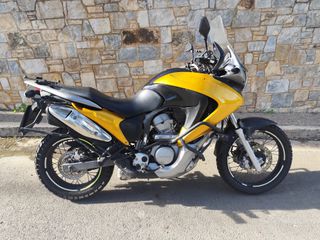 Honda Transalp 700 2009-thumb-2