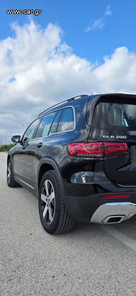 Mercedes-Benz GLB 200 2023