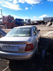 Audi A4 1997-thumb-2