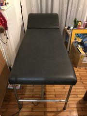 κρεβάτι εξεταστικό και για μασάζ,150 ευρώ