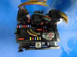ΑΣΦΑΛΕΙΟΘΗΚΗ-BODY CONTROL-BSI // CITROEN C3 // CITROEN DS3 // PEUGEOT 207 // 9664997780 R07 BSM-00 // *SEITANIS AUTOMOTIVE*