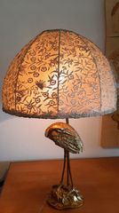 Φωτιστικό επιτραπέζιο με μπρούτζινη βάση και καπέλο με κέντημα, vintage