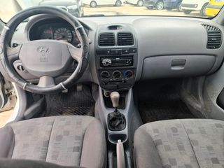 Hyundai Accent 2005-thumb-8