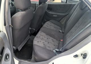 Hyundai Accent 2005-thumb-10