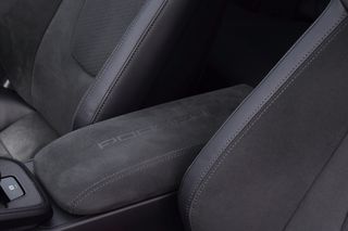Porsche 992 2025 911 CARRERA 4 GTS 3.6 541HP T-HYBRID PDK PAN/AMA EΛΛΗΝΙΚΟ-thumb-43