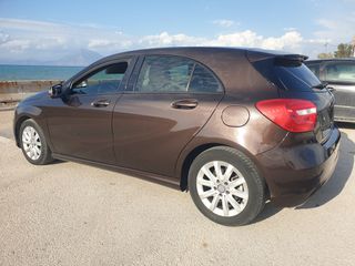 Mercedes-Benz A 160 2015 CDI DIESEL-thumb-6